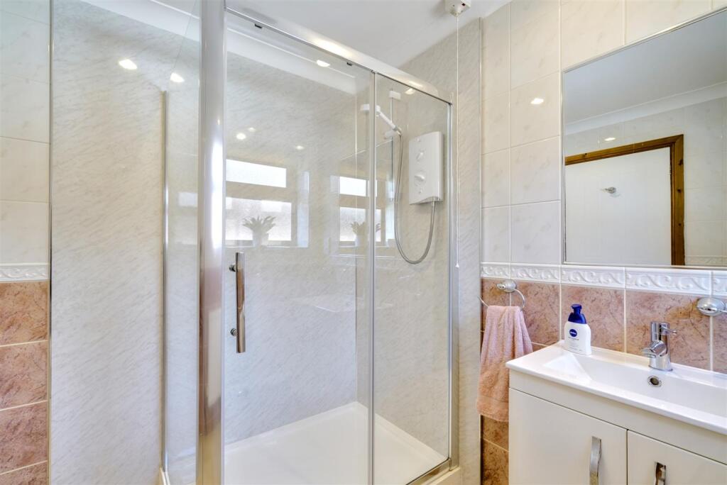 Shower Room 1_1.jpeg