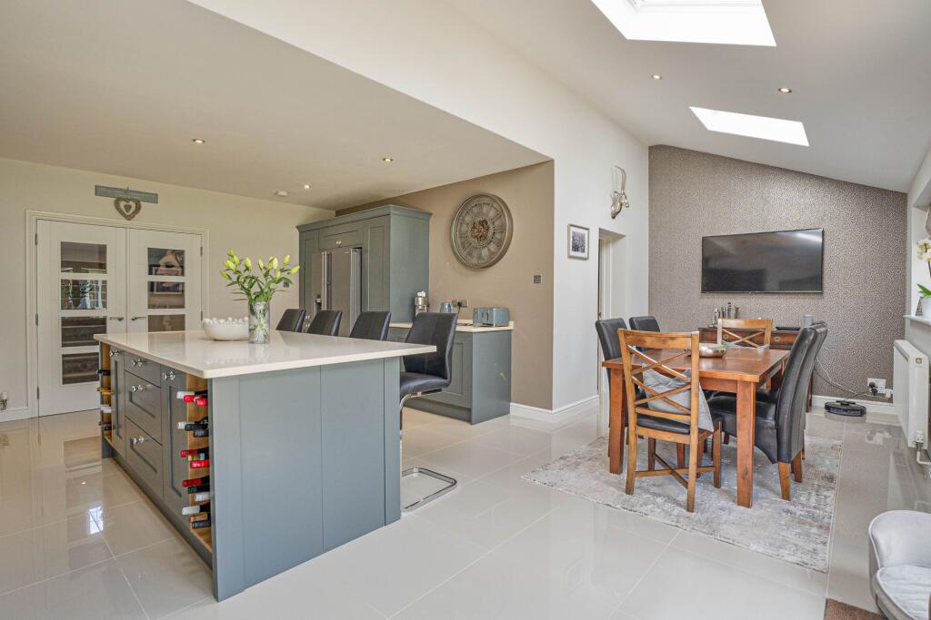 Kitchen/Ding Room