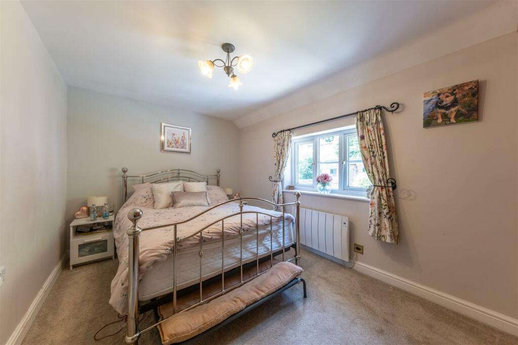 8 Runcorn Road-014.jpg
