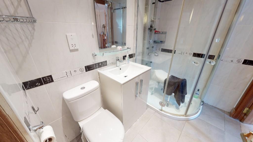 Shower Room (flat)
