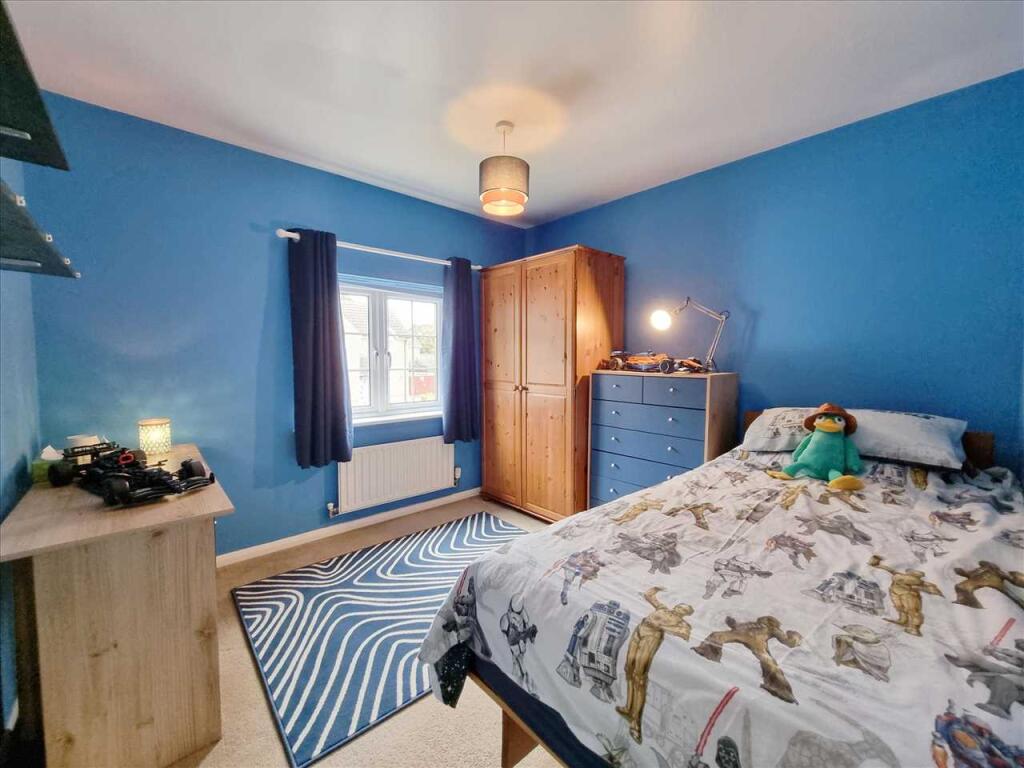Bedroom 3: