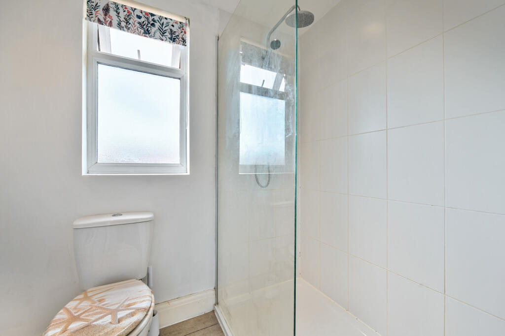 1305567-26-6863a5...