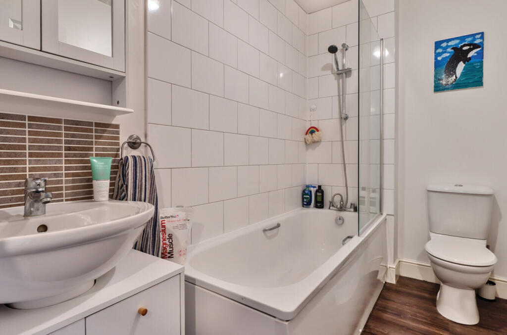 1305869-14-68415b...