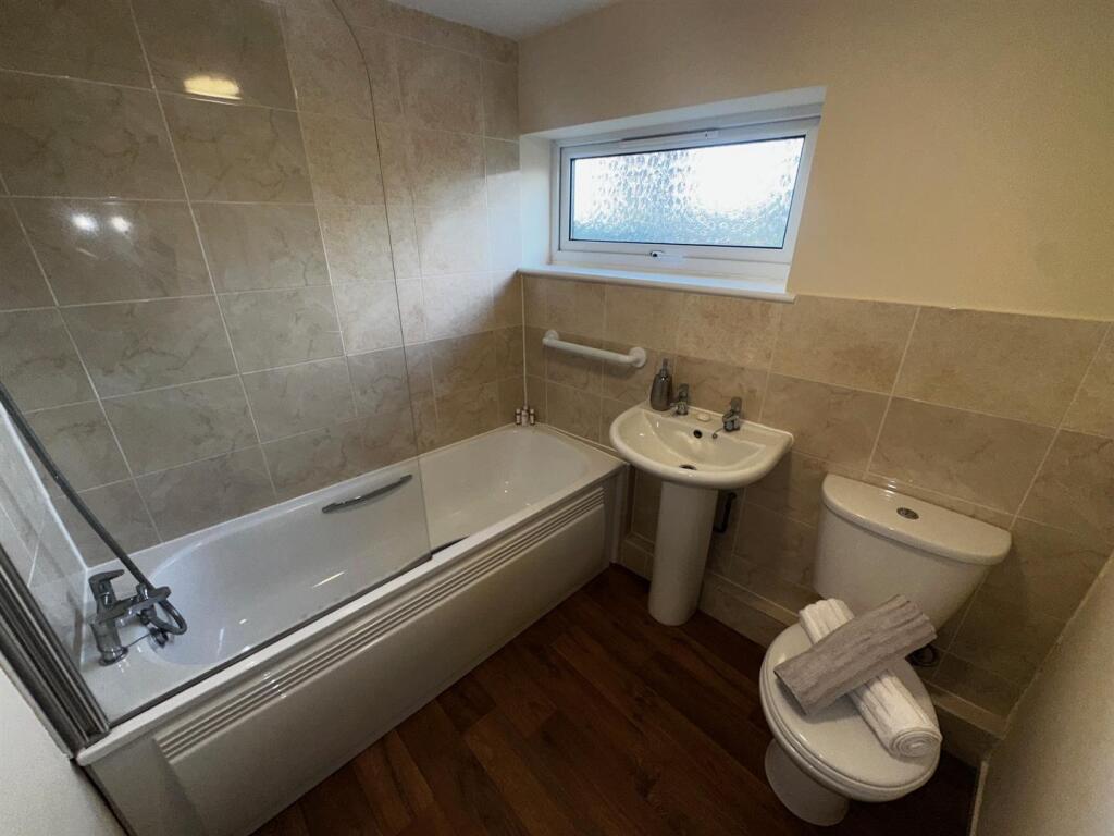 Main Bathroom