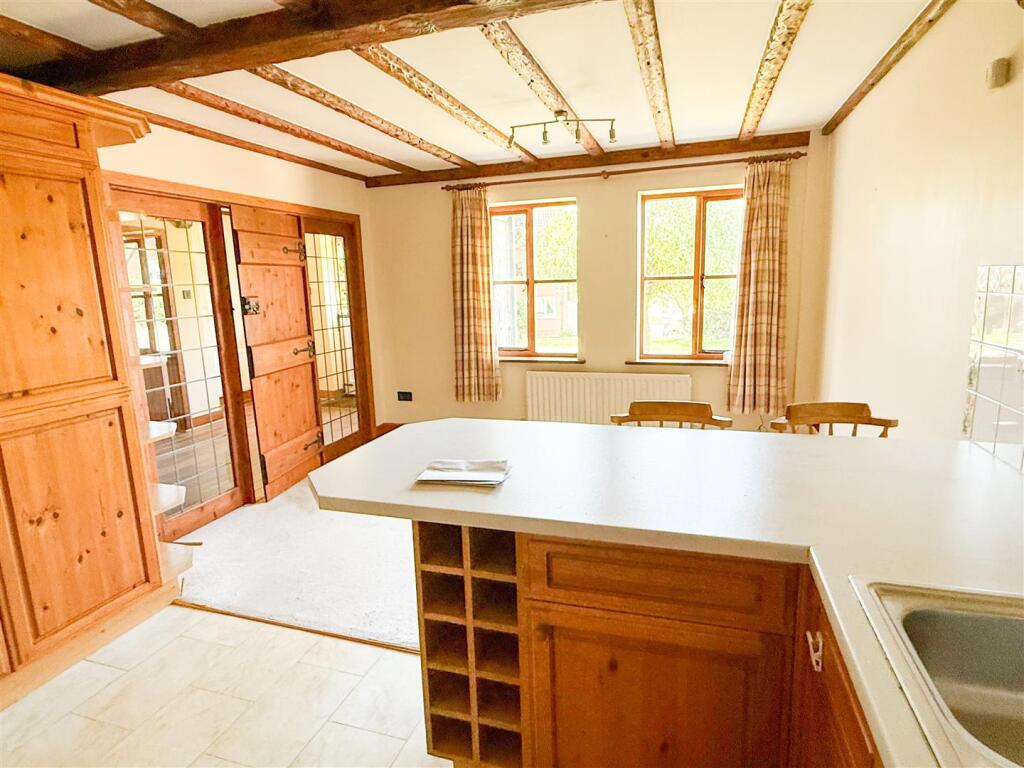 0104kitchenthree.jpg