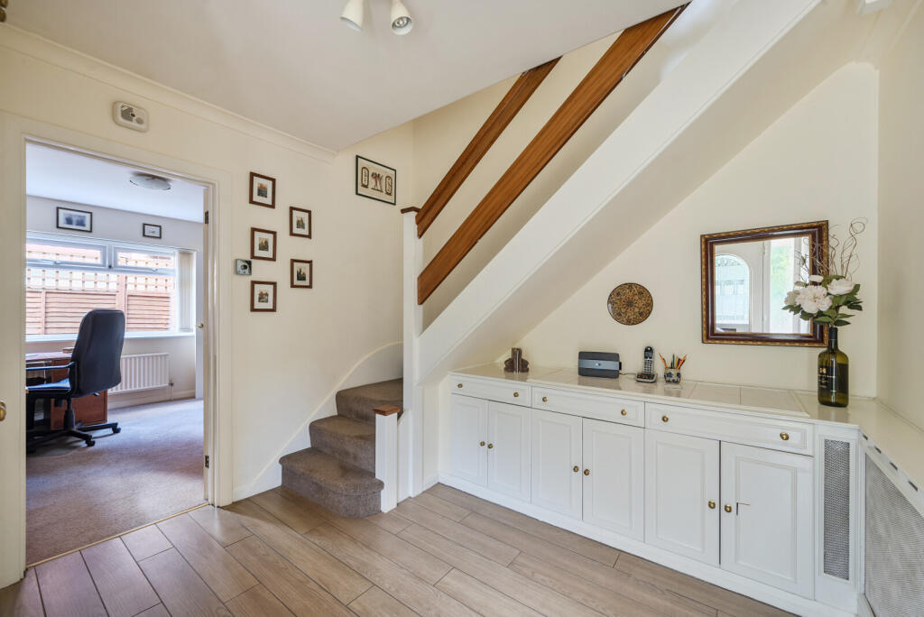 1354704-12-68c848...