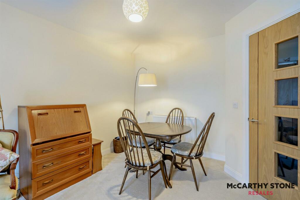 8600989-interior02-800.jpg