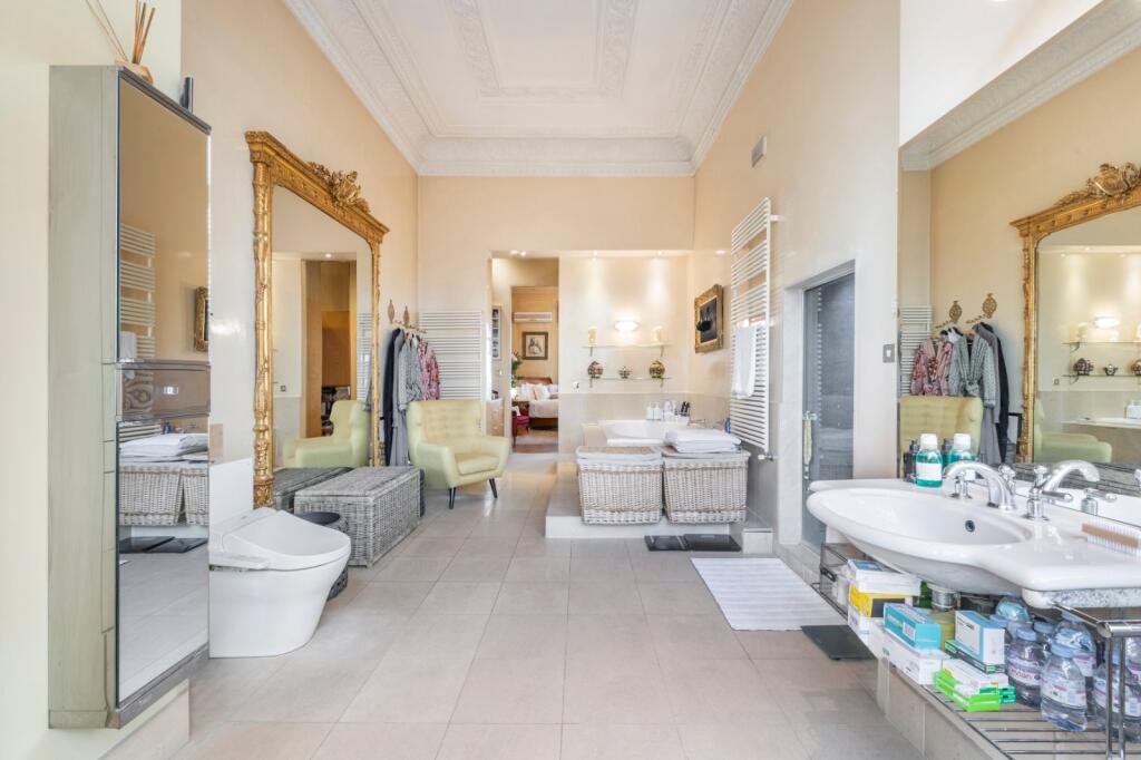 Ensuite Bathroom