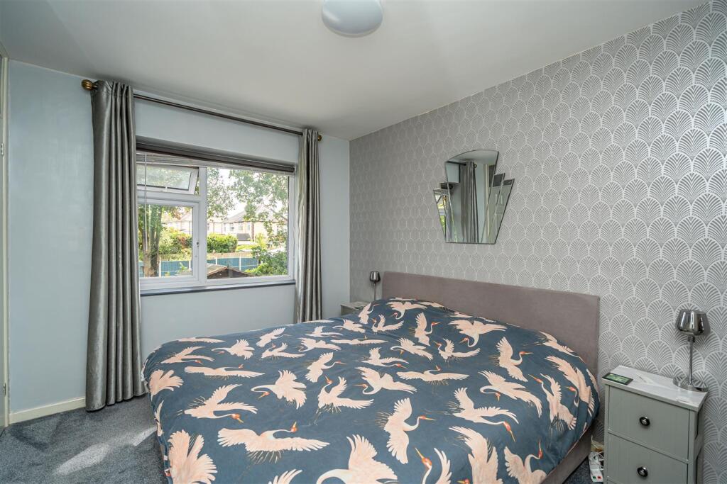 6 Palmers Way (21).jpg