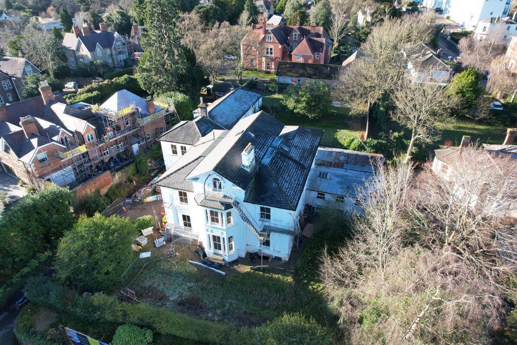 No. 5 at the front plus private garden