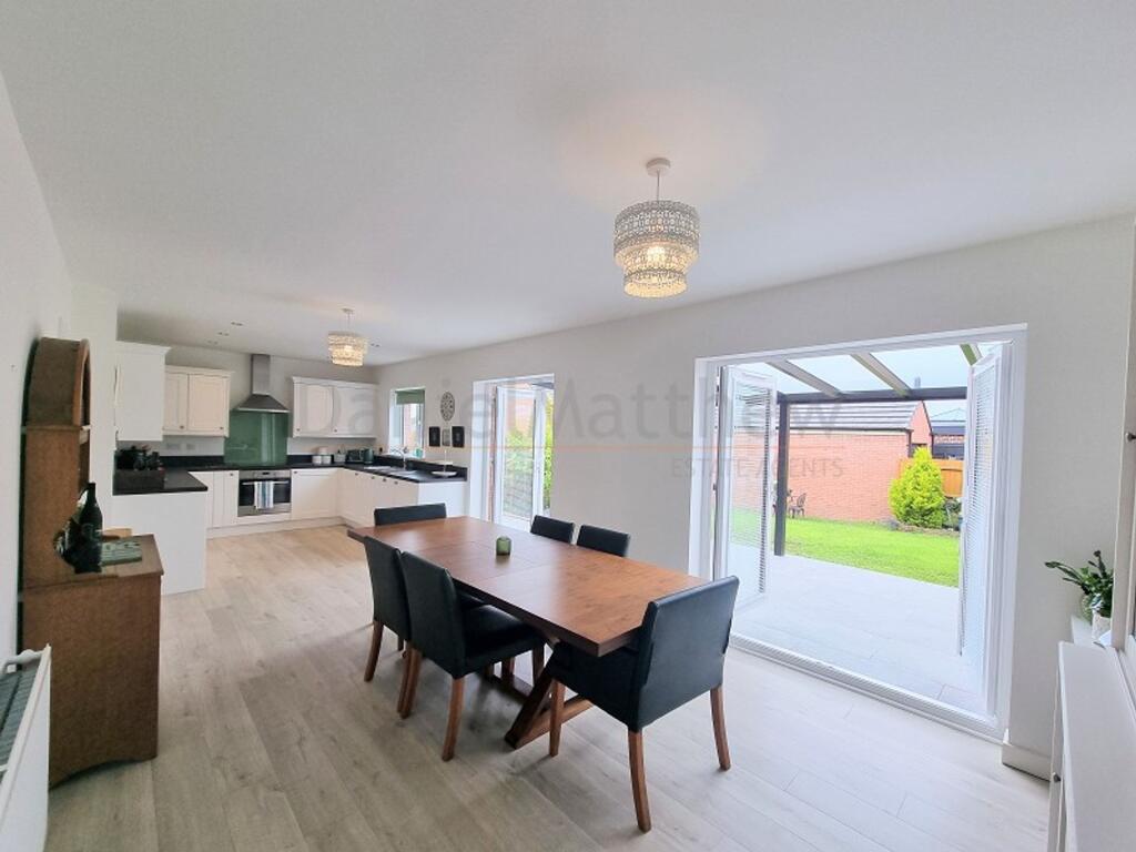 Kitchen / Diner / Family Room