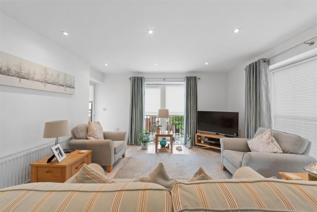 6 Jennings Court-18.jpg