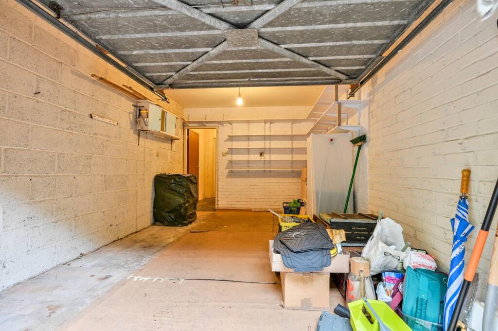 Levylsdene, Merrow, Guildford, GU1