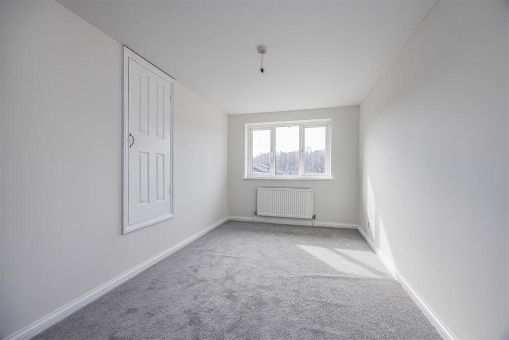 5 Deeping Gate, Waterlooville-PorticoMarketing-Sol