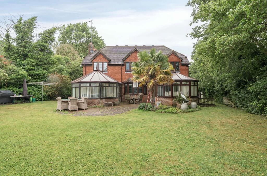 1301860-26-684236...