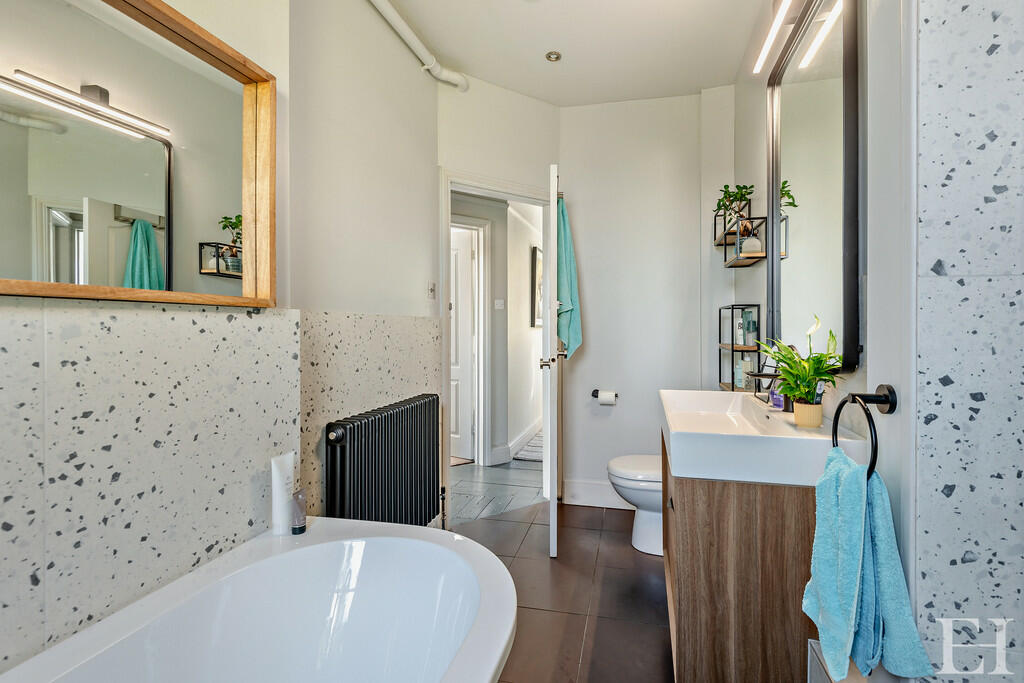 8614765-interiorW...