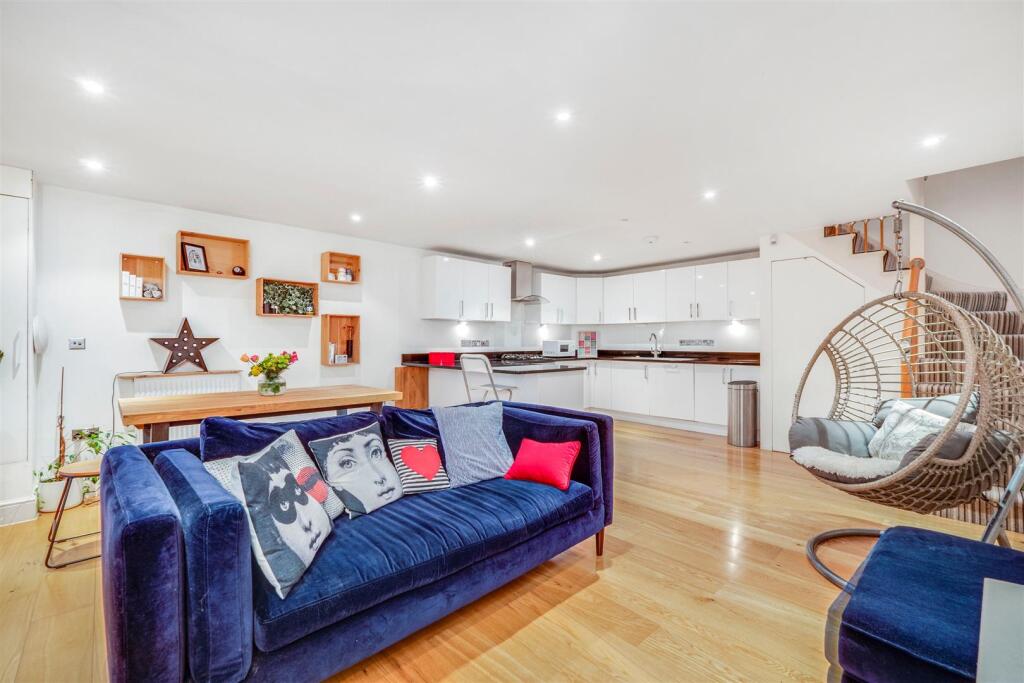 256a_upper_richmond_road-17.jpg