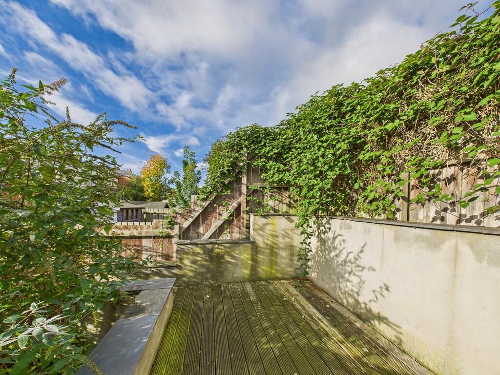 CAM01835G0-PR0327...