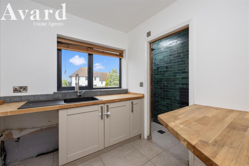 Warnham Rise_9-012.jpg