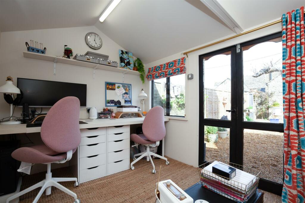 Studio - Office 2.jpg