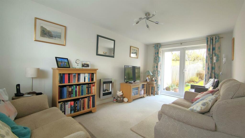 Living Room.jpg