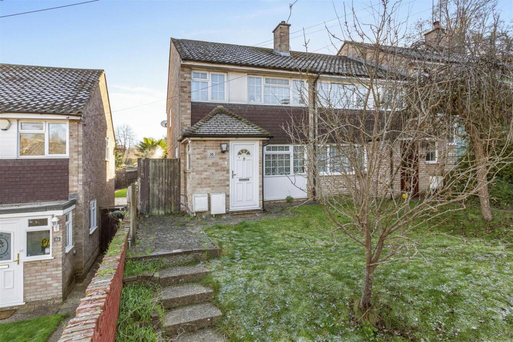 35 Deangarden Rise, HP11 1RF-14.jpg