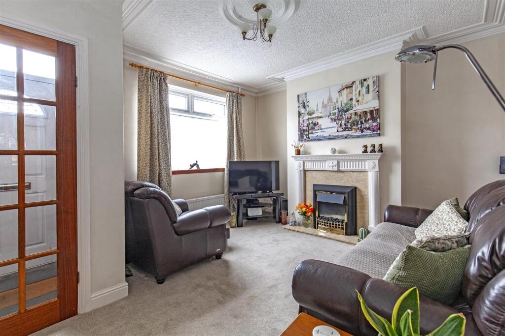 Reception Room-1.jpg