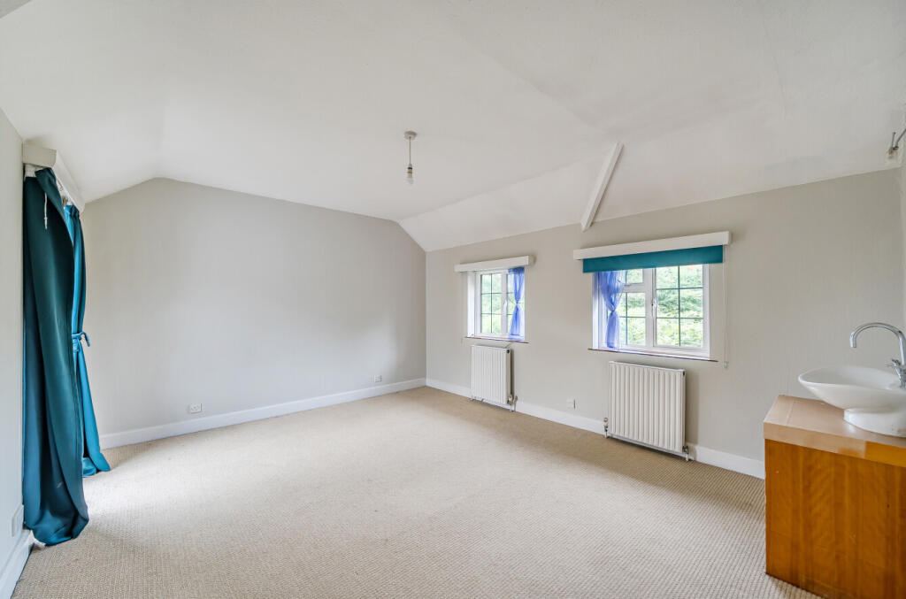 1371204-6-68f7877...