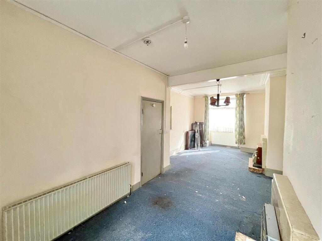 WhatsApp Image 2025-03-12 at 12.31.02.jpeg