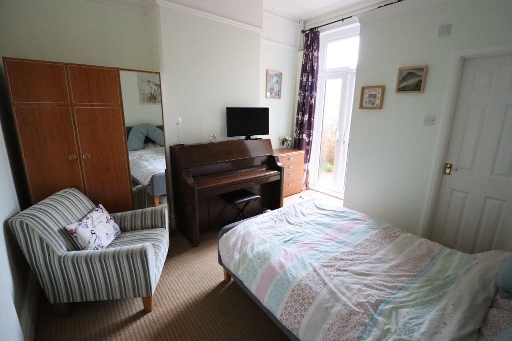 Bed 6/Reception 3