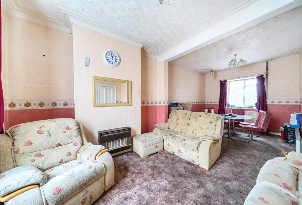 1343372-1-68a7276...