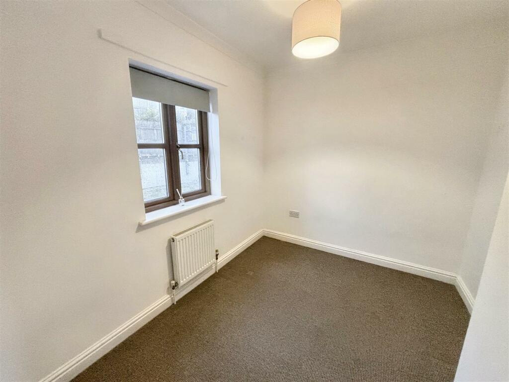 Bedroom two 2.jpeg