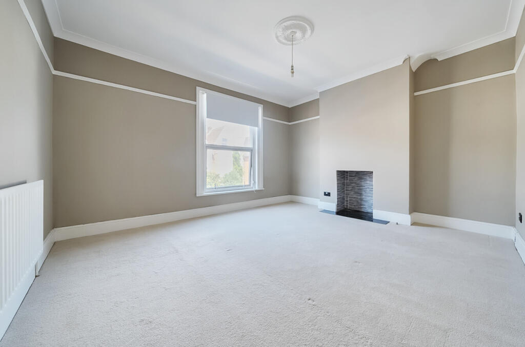 1339604-1-689a315...