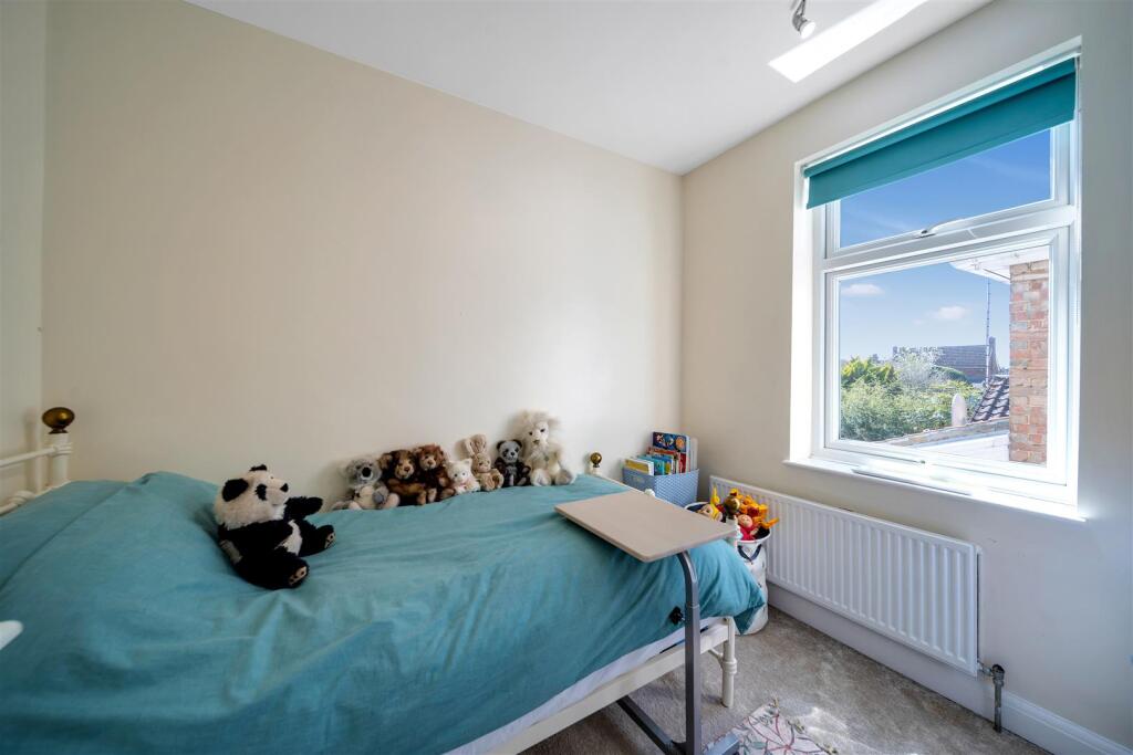 294 Sidegate Lane-34.jpg