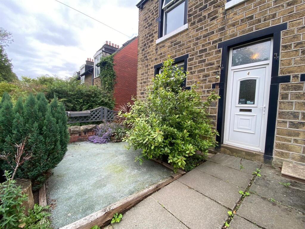 front garden area.jpg