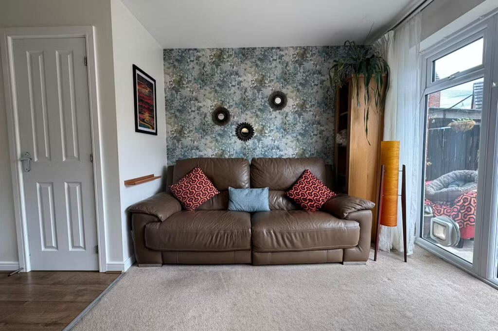 cb608ca6-b172-4bc6-9092-f2308e30c6cd