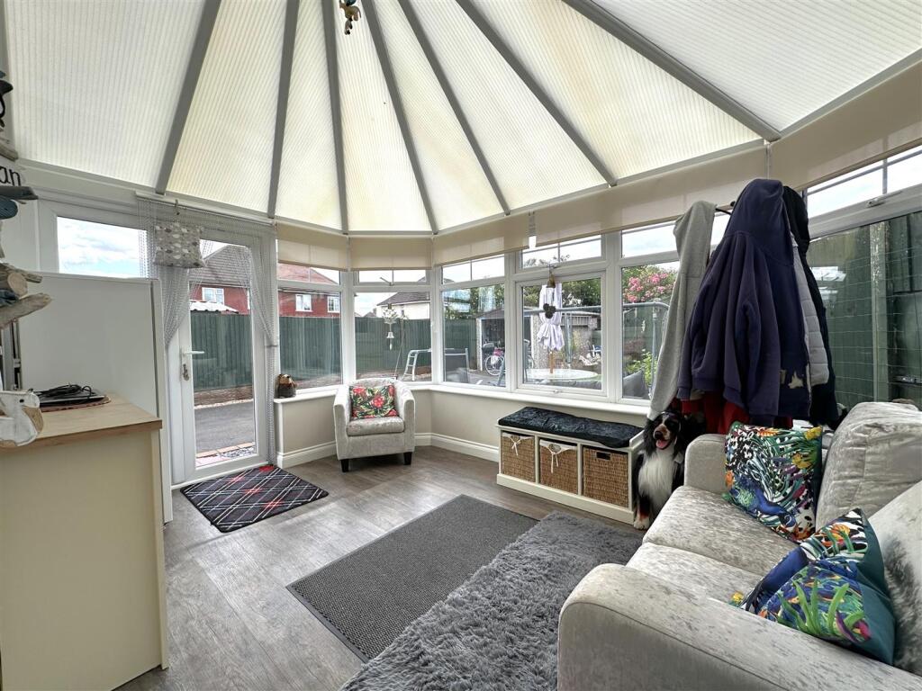 Conservatory With French Doors 064
