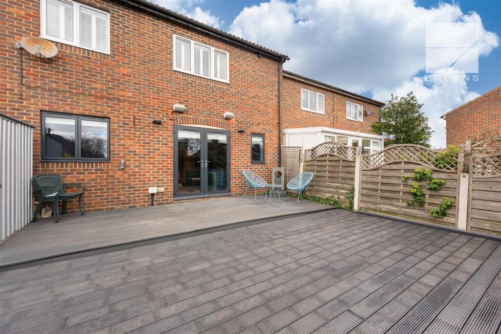 8 Belmont Close_0048.jpg