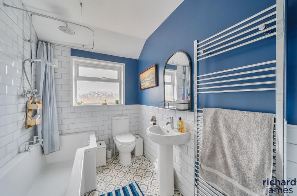 209b3e2475dc4b6b98bda67e53ad7816