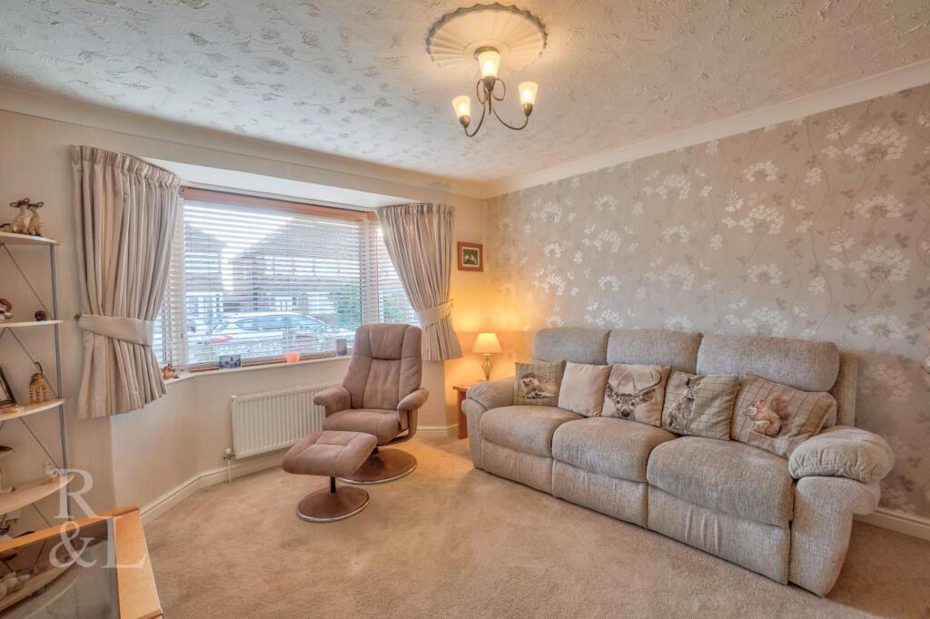 123 Eltham Road (13).jpg