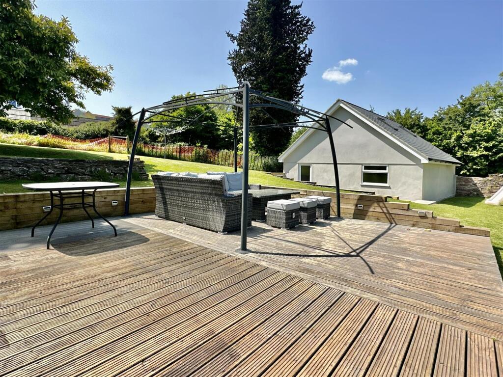 Decking Area.jpg