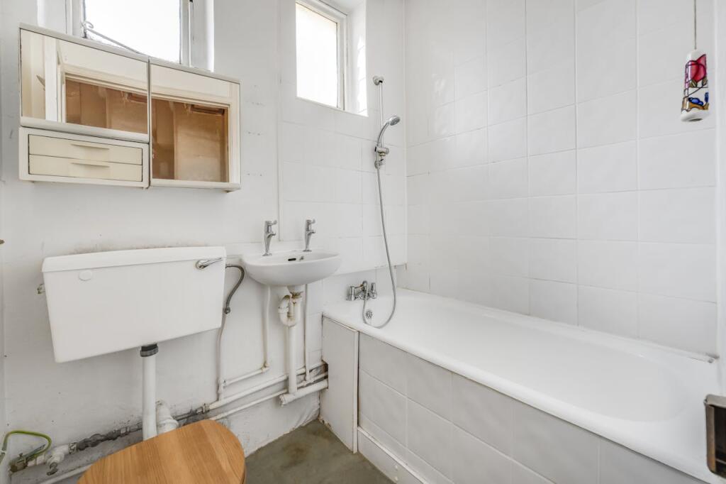 Daniel_Watney_4_Stonefield_Mansions__Cloudesley_