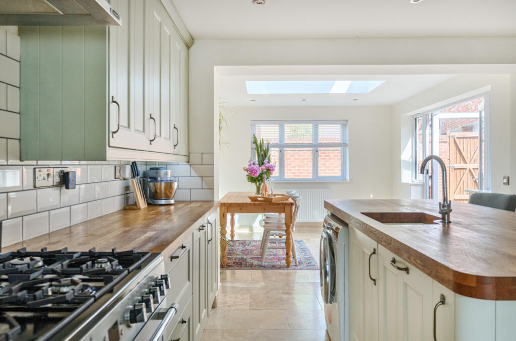 13120251368513d5fb7908