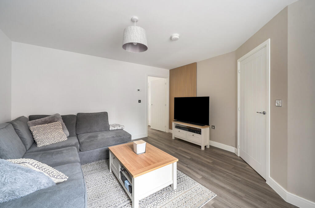 1369158-17-68fa23...