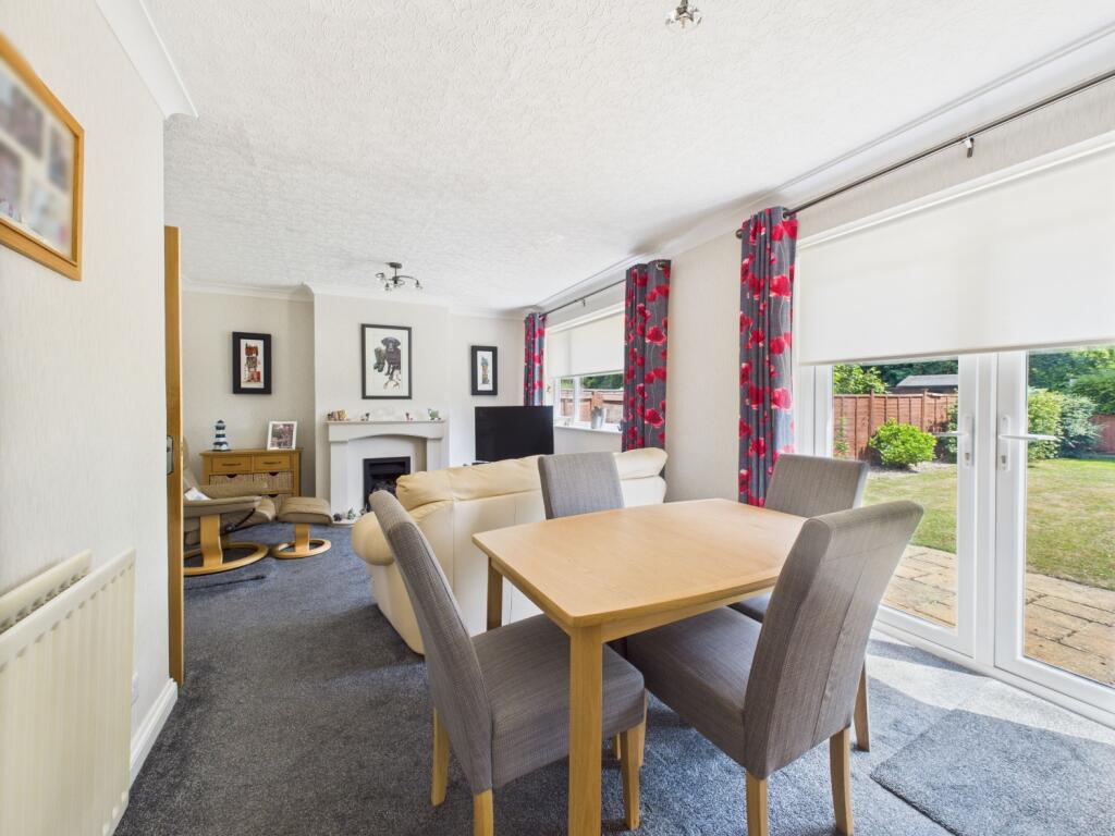 3. CAM04922G0-PR0051-STILL011