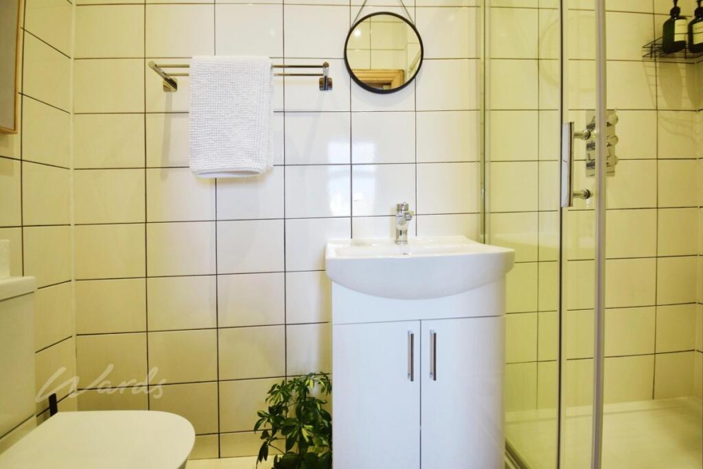 Sweyn TF shower r...