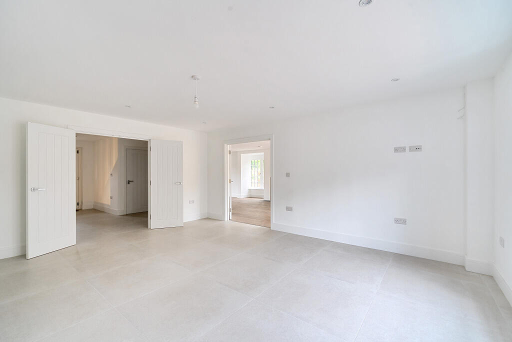 1347754-24-68b6eb...