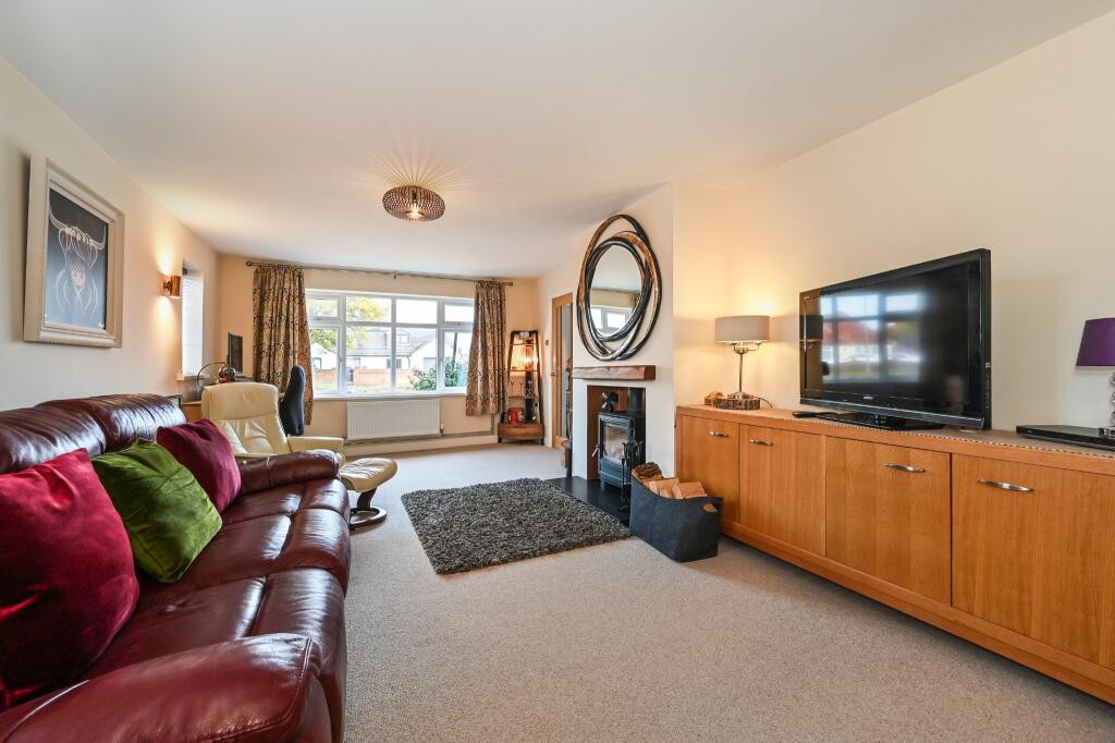 SITTING ROOM