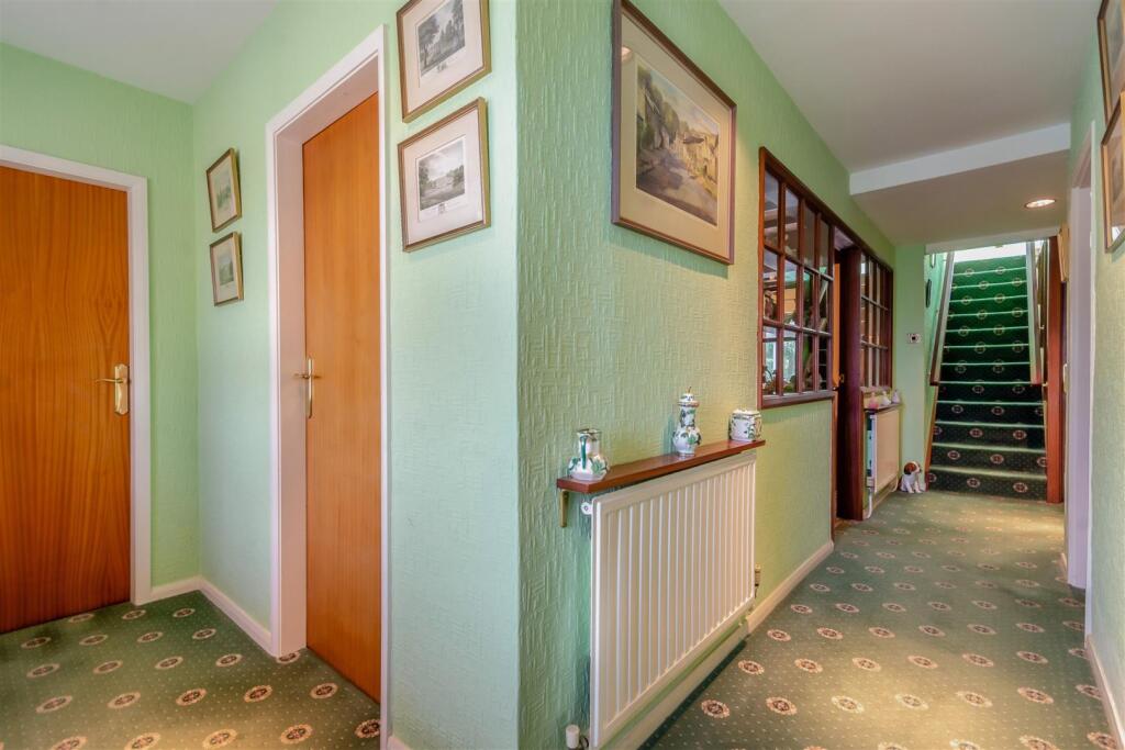8639206-interior07.jpg
