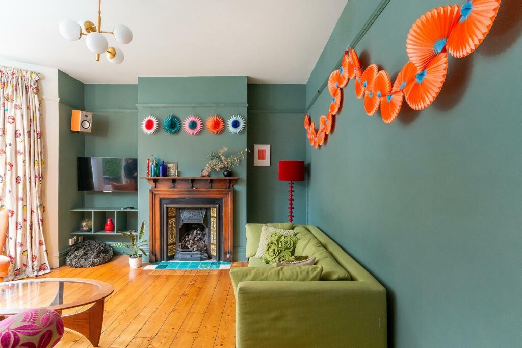 3F3AHD - Reception N.jpg